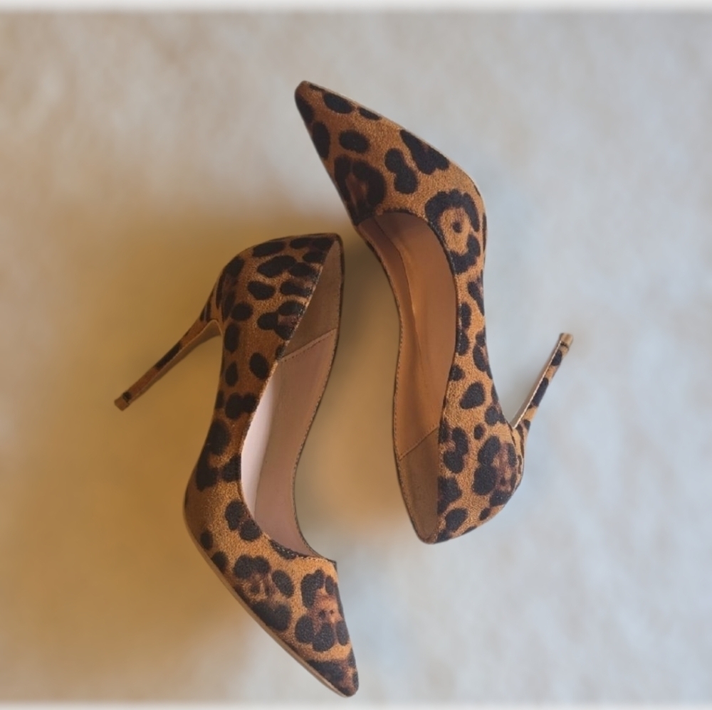 Elisabet Tang Leopard Suede Pumps